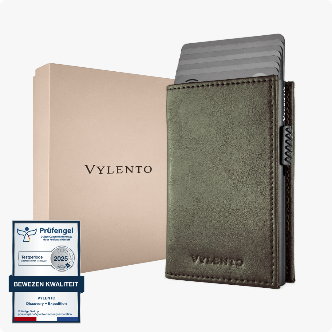 Discovery Card Holder Olive Green