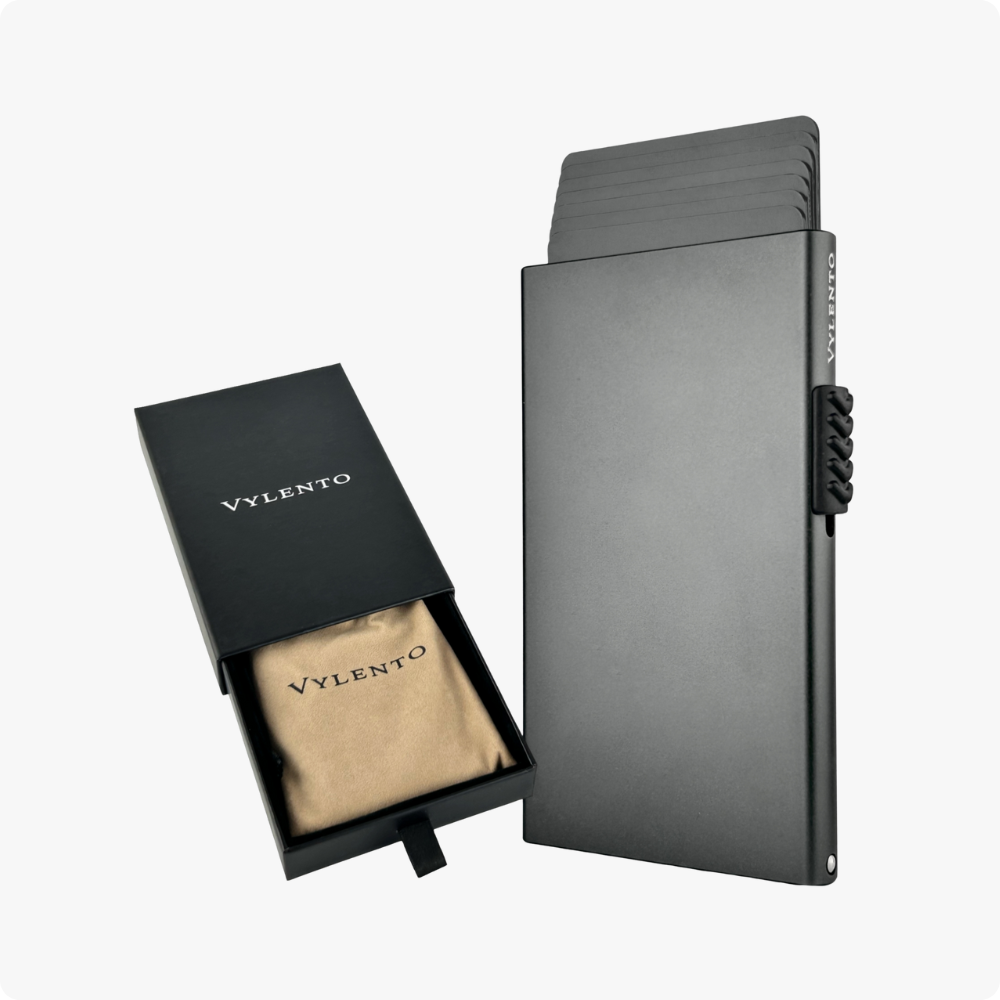Explore wallet - Space grey