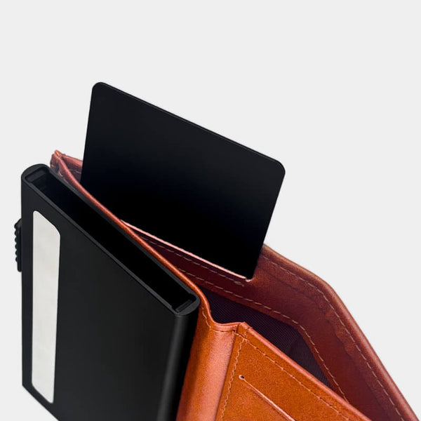 Ticket &amp; Quick Scan Compartment