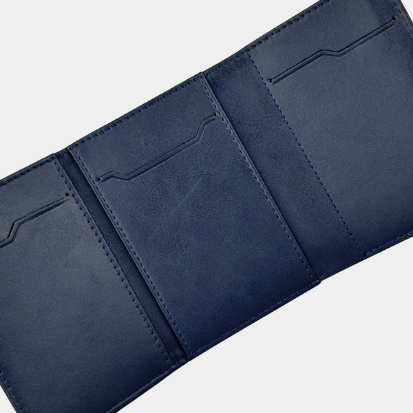 Ticket &amp; Quick Scan Compartment